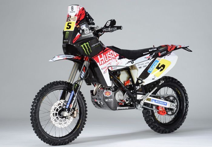 Το TE 449 που θα συμμετάσχει στο Rally Dakar έχει προετοιμαστεί από την Speedbra Το TE 449 που θα συμμετάσχει στο Rally Dakar έχει προετοιμαστεί από την Speedbrain και υποστηρίζεται εργοστασιακά από την Husqvarna.