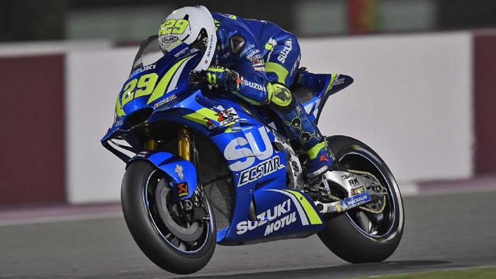 Θέλει περισσότερα από την μοτοσυκλέτα του ο Andrea Iannone... Θέλει περισσότερα από την μοτοσυκλέτα του ο Andrea Iannone...