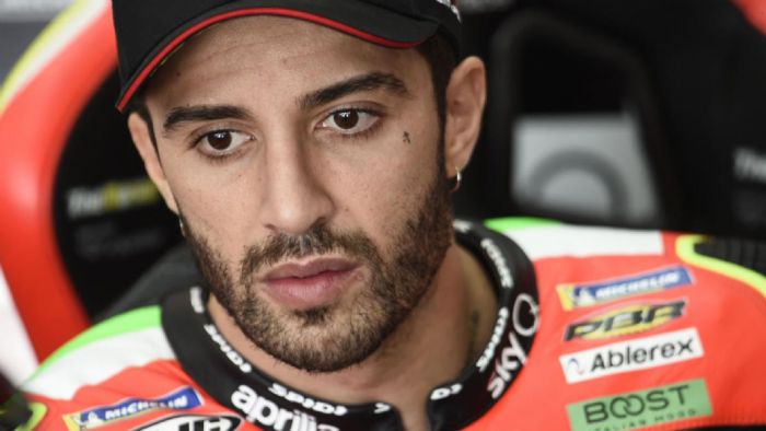 Ο Andrea Iannone βρίσκεται σε σοβαρό κίνδυνο να τερματίσει άδοξα την καριέρα του Ο Andrea Iannone βρίσκεται σε σοβαρό κίνδυνο να τερματίσει άδοξα την καριέρα του.