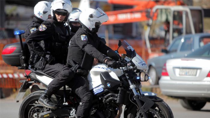 Περιστέρι: Αστυνομικός πυροβόλησε μοτοσυκλετιστή που δεν είχε πινακίδα
