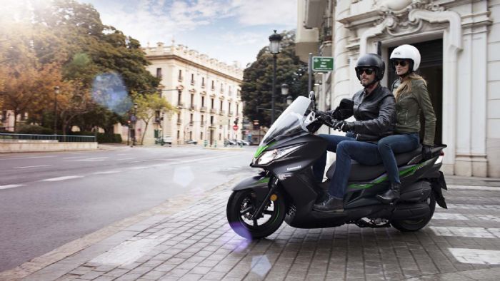 Νέα Kawasaki J125/J300