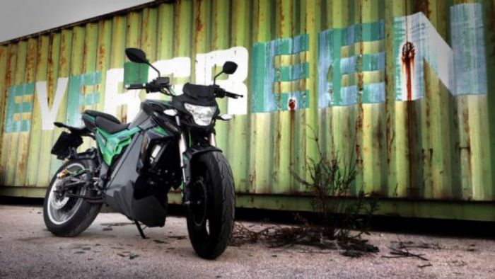 Διαθέτει 3 προγράμματα οδήγησης.