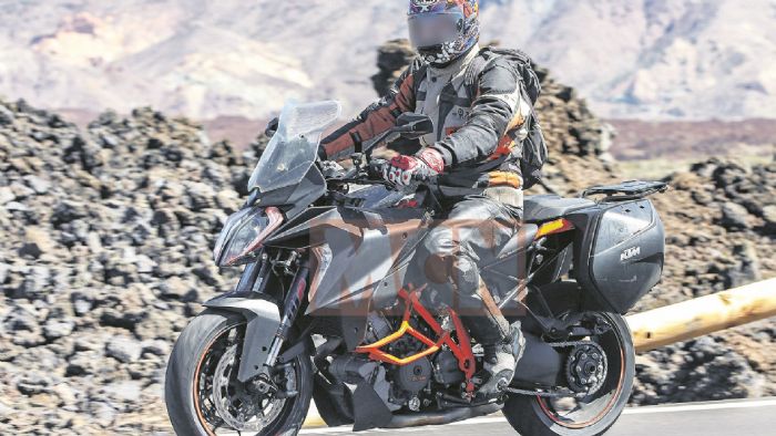 Αυτή είναι κατά πάσα πιθανότητα το νέο Superduke GT της ΚΤΜ. 