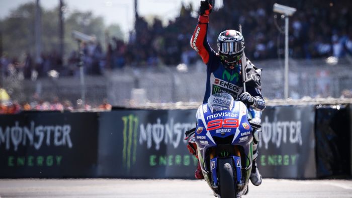 Δεύτερη σερί νίκη για τον επελαύνοντα Lorenzo.