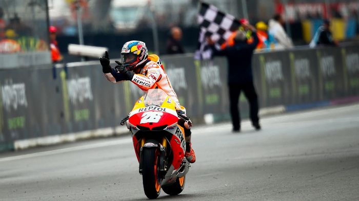 Έφυγε το άγχος από τον Pedrosa, ήρθαν οι επιδόσεις. Δεύτερη συνεχόμενη νίκη, και Έφυγε το άγχος από τον Pedrosa, ήρθαν οι επιδόσεις. Δεύτερη συνεχόμενη νίκη, και πρώτος πλέον στο πρωτάθλημα.