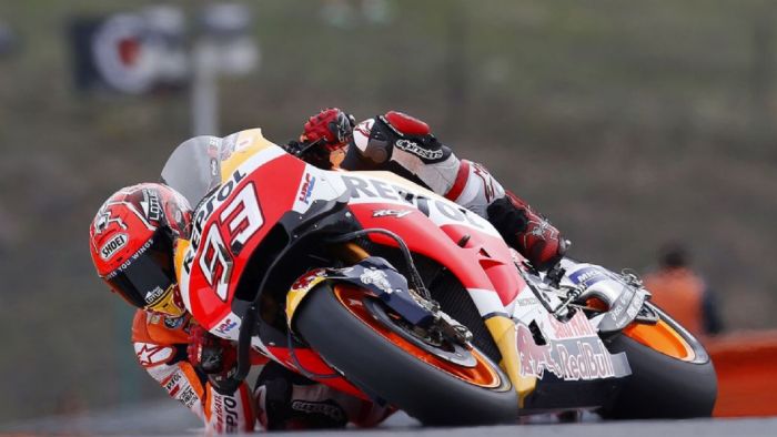 Θα μπορέσει άραγε ο Marquez να βρει την συνταγή στο νέο πλαίσιο, που θα τον κάνε Θα μπορέσει άραγε ο Marquez να βρει την συνταγή στο νέο πλαίσιο, που θα τον κάνει να αφήσει επιτέλους πίσω αυτό του 2014;