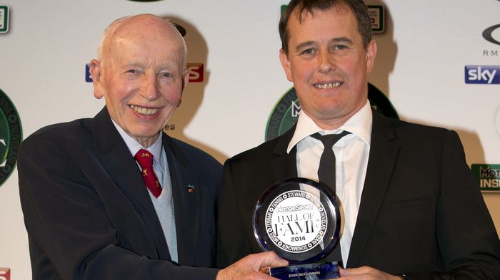 Ο John McGuinness είναι μόλις ο 3ος αναβάτης μοτοσικλέτας που εισέρχεται στο Hal Ο John McGuinness είναι μόλις ο 3ος αναβάτης μοτοσικλέτας που εισέρχεται στο Hall of Fame του Motorsport Magazine.