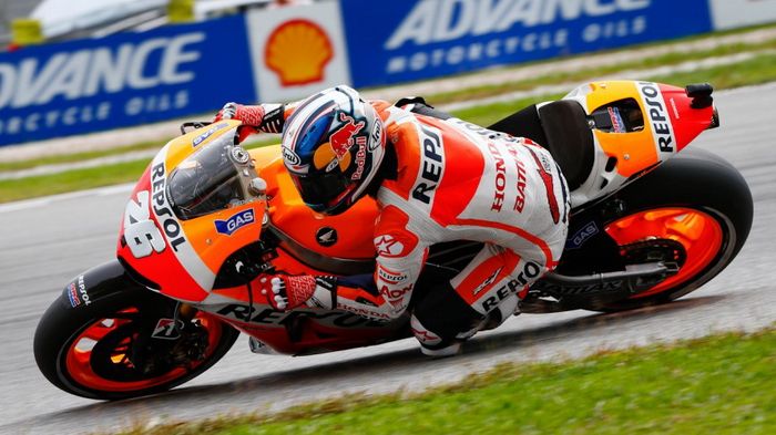 Την χρειαζόταν τη νίκη ο Pedrosa, για να κρατήσει τις ελπίδες του για τίτλο ζωντ Την χρειαζόταν τη νίκη ο Pedrosa, για να κρατήσει τις ελπίδες του για τίτλο ζωντανές. Και στη Sepang, δεν απογοήτευσε.