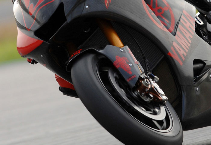 Αποσύρεται η πρόταση ενιαίων ελαστικών