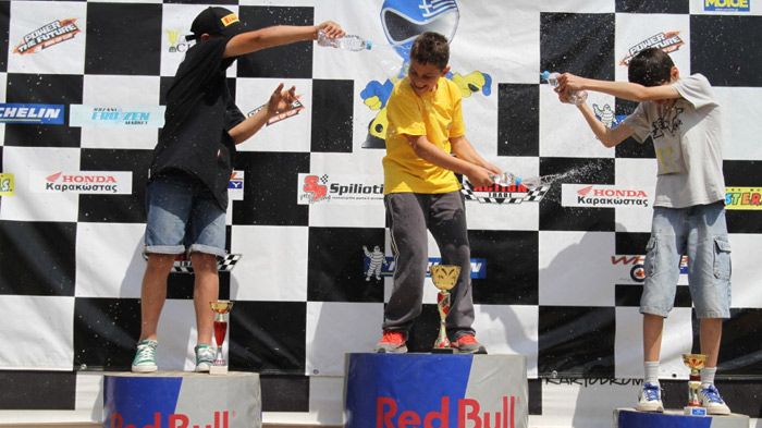 Ώρα για τον τελευταίο αγώνα τόσο για το MiniGP Cup, όσο και για το IMR Cup, αυτή την Κυριακή. Ποιοι θα ανέβουν στο βάθρο; Αναμένονται θεαματικές μάχες.