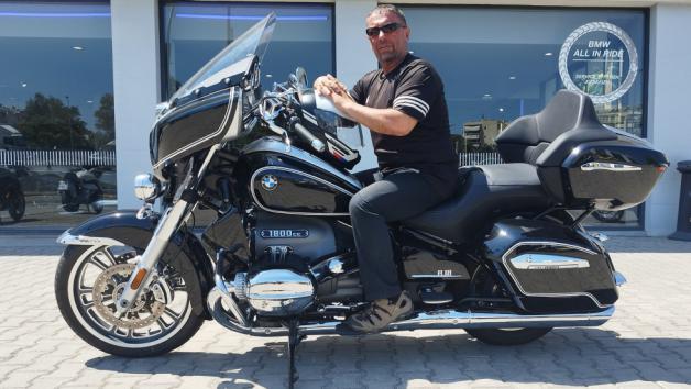 Νέο ταξίδι ξεκίνησε ο Κωνσταντίνος Μητσάκης μαζί με το γιο του 