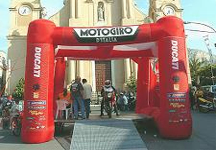 Ιστορικό Moto Giro της Ιταλίας