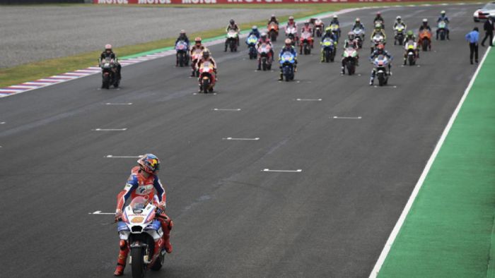 Οι 24 μοτοσυκλέτες του grid των Moto GP παίζει να μειωθούν στι 22, του χρόνου... Οι 24 μοτοσυκλέτες του grid των Moto GP παίζει να μειωθούν στι 22, του χρόνου...