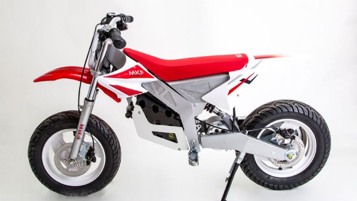 Αυτή είναι η Motocross εκδοχή των μικρών μοτοσυκλετών...