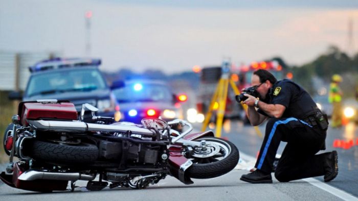 Ασφάλισε τη μοτοσυκλέτα και το πορτοφόλι σου Ασφάλισε τη μοτοσυκλέτα και το πορτοφόλι σου