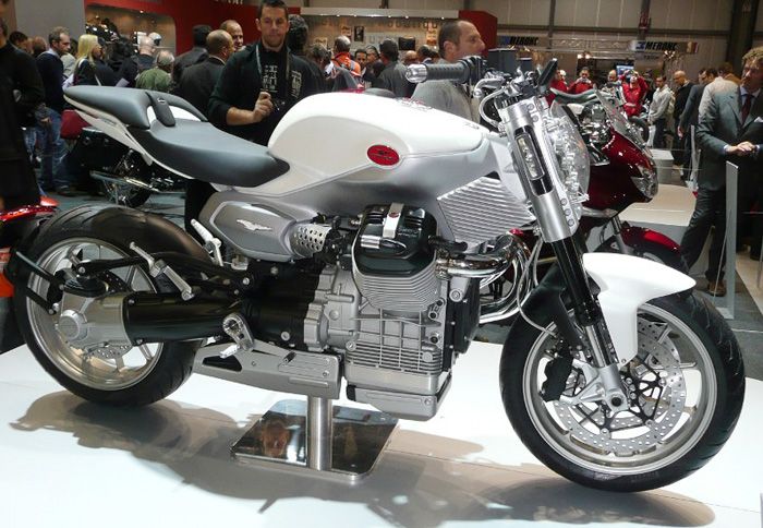 Φουντώνουν οι φήμες που θέλουν το πρωτότυπο Moto Guzzi Strada να περνά στις γραμ Φουντώνουν οι φήμες που θέλουν το πρωτότυπο Moto Guzzi Strada να περνά στις γραμμές παραγωγής.