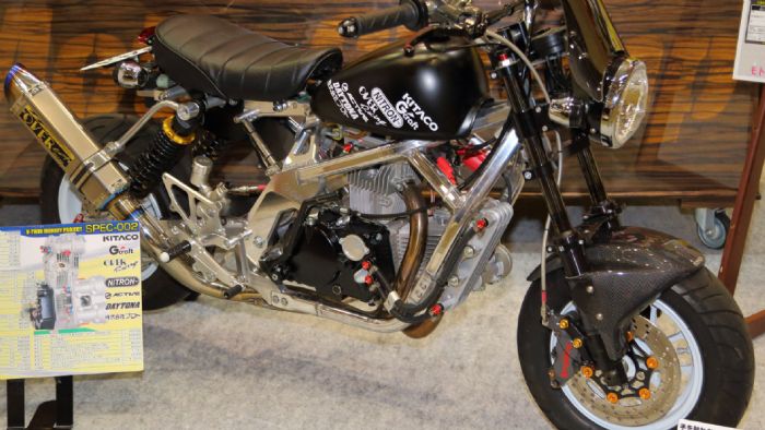 Δικύλινδρος μπόμπος! 