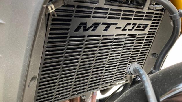 Προστατευτικό ψυγείου GPK για Yamaha MT-09 Προστατευτικό ψυγείου GPK για Yamaha MT-09