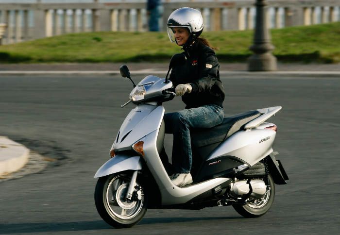 Η οικονομία και η σβέλτη μετακίνηση αποτελούν σημαντικά πλεονεκτήματα για το NHX.