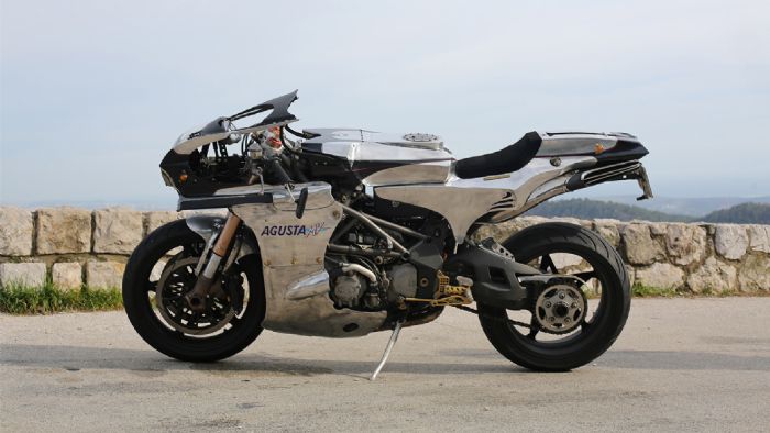 Η πολύ διαφορετική MV Agusta F4 750 Manta.