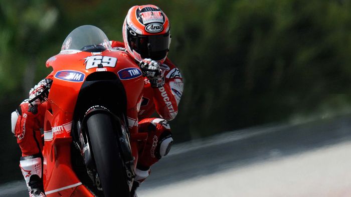 Ο Nicky Hayden επιβεβαίωσε πως δε θα αγωνιστεί του χρόνου με την ομάδα της Ducat Ο Nicky Hayden επιβεβαίωσε πως δε θα αγωνιστεί του χρόνου με την ομάδα της Ducati Corse.