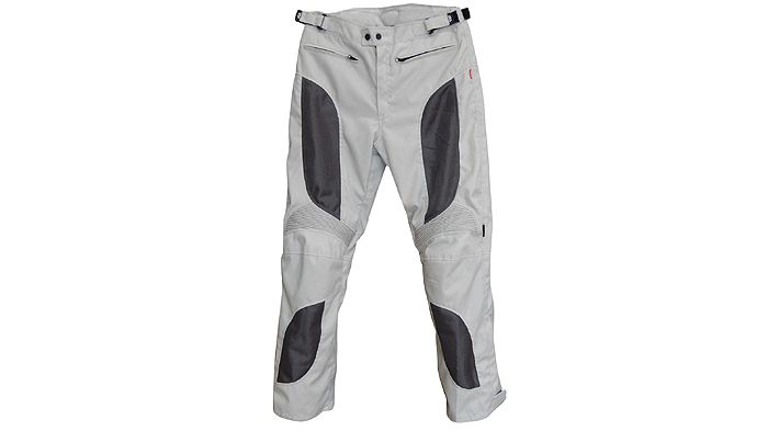 To Nordcap Eolos θα το βρείτε στη MOTO MARKET στην τιμή των 88 ευρώ. Περισσότερα στο τηλ. 2310-795615.