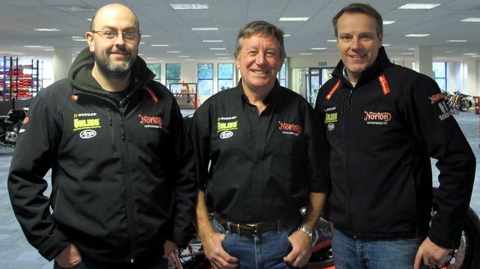 Στη φωτογραφία, από αριστερά, οι Simon Skinner -υπεύθυνος Design, Mick Grant, κα Στη φωτογραφία, από αριστερά, οι Simon Skinner -υπεύθυνος Design, Mick Grant, και Stuart Garner.