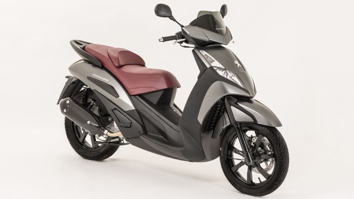 Το Peugeot Geopolis ανανεώθηκε στους τομείς της αισθητικής και εργονομίας. Το Peugeot Geopolis ανανεώθηκε στους τομείς της αισθητικής και εργονομίας.