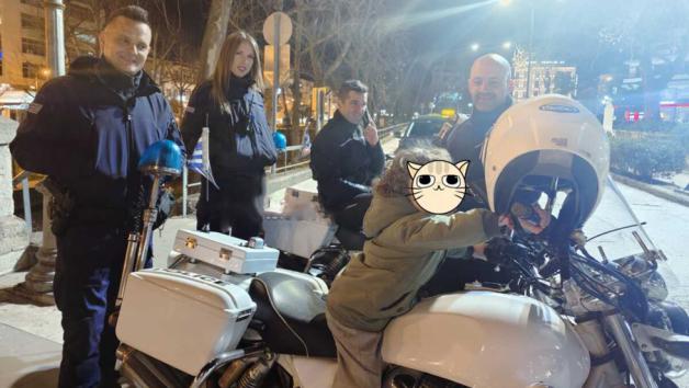 Ένα άλλο πρόσωπο των μοτοσυκλετιστών αστυνομικών Ένα άλλο πρόσωπο των μοτοσυκλετιστών αστυνομικών