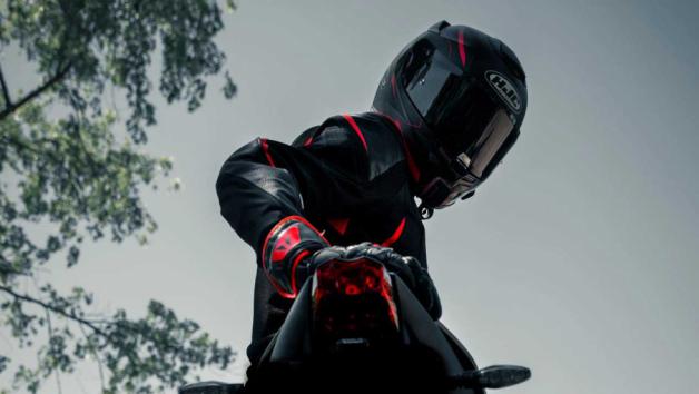 pols.gr: Μπουφάν και κράνη για κάθε γούστο και χρήση pols.gr: Μπουφάν και κράνη για κάθε γούστο και χρήση