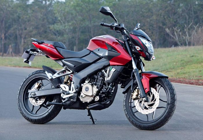 Πανέμορφο, σύγχρονο sport design, στα ευρωπαικά πρότυπα, για την ινδική αγορά. Θαυμάστε πλαίσιο, αναρτήσεις, και ποιοτικά περιφερειακά.