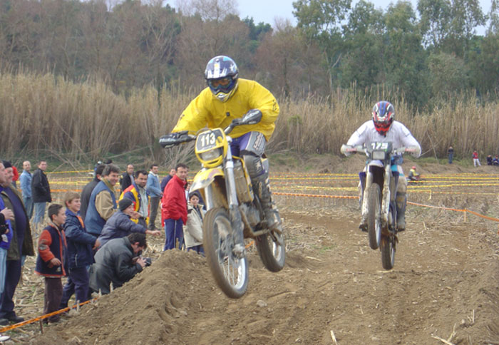 Η περιφέρεια αντεπιτίθεται!