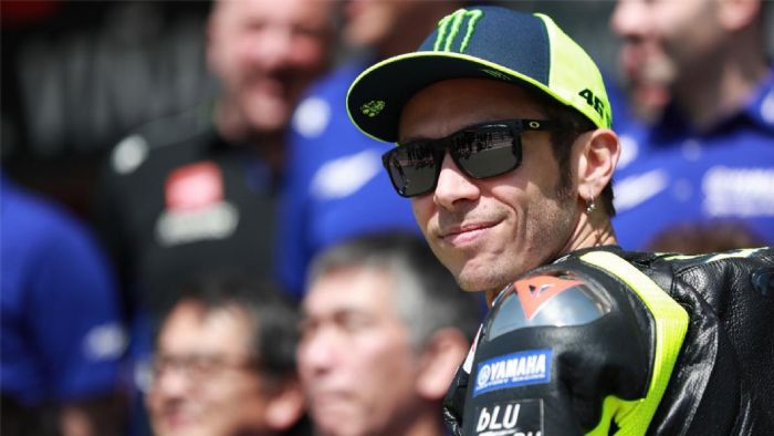 Θα εξακολουθήσει να αγωνίζεται ο Valentino Rossi, και το 2021; Θα εξακολουθήσει να αγωνίζεται ο Valentino Rossi, και το 2021;