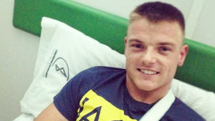 Ο ταχύτατος -και πλέον Παγκόσμιος Πρωταθλητής στο WSS- Sam Lowes, έσπασε την κλείδα του στις δοκιμές της Jerez.