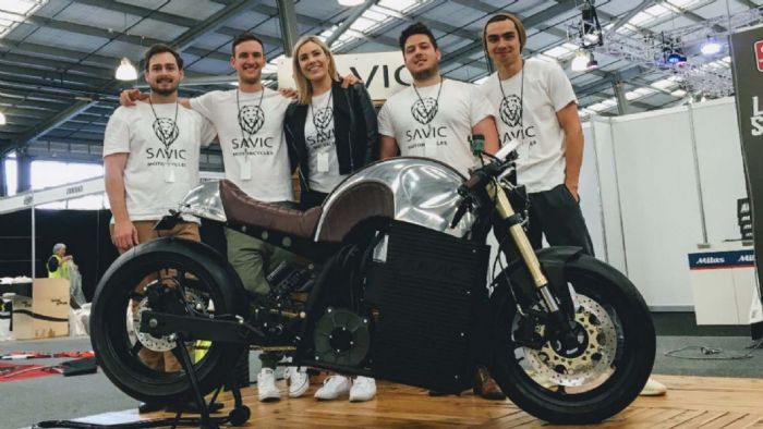 Savic Alpha: Ηλεκτροκίνητη café racer 