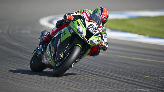 Δεκαπέντε παρακαλώ pole positions συμπλήρωσε ο Tom Sykes, που επιτέλους μετουσίω Δεκαπέντε παρακαλώ pole positions συμπλήρωσε ο Tom Sykes, που επιτέλους μετουσίωσε μια από αυτές σε διπλή νίκη!