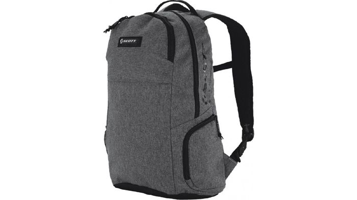 Το Sub 24 θα το βρείτε στα 55 ευρώ στην Bikers World ή στα 50 ευρώ στο e-shop του καταστήματος. Περισσότερα στο τηλ. 210-2772422.