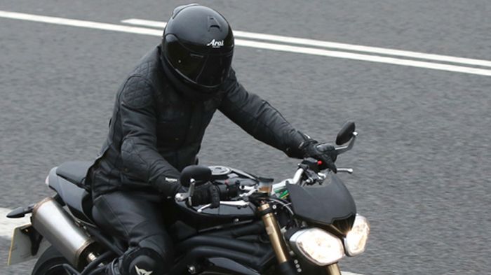 Το μεγάλο βρετανικό streetfighter εθεάθη να δοκιμάζεται επί ισπανικού εδάφους. Μήπως έχει έρθει η ώρα για την ανανέωσή του;