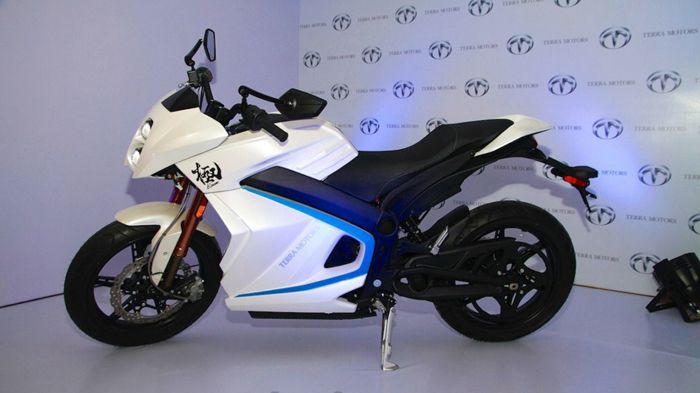 Το Kiwami είναι ένα ηλεκτρικό μοντέλο, το οποίο αποδίδει, σύμφωνα με τους κατασκευαστές, όπως κι ένα ντιζελοκίνητο superbike 1000 κ.εκ..