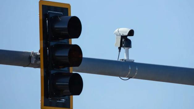 Σχεδόν 400 κάμερες έρχονται σε φανάρια της Αττικής 