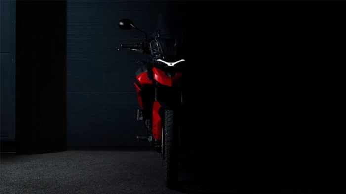 Τα πρώτα teasers που συνδέονται με το Triumph Tiger 850 Sport. 
