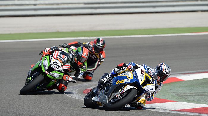 O Sykes (66) έμεινε μπροστά από τον Guintoli και στα δύο σκέλη, ενώ ο Melandri (33), αν και τα πήγε καλά, έπεσε στην 4η θέση του πρωταθλήματος πίσω από τον νικητή Laverty.