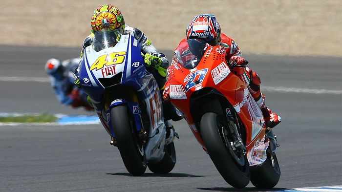 Σπάνια ακούμε καλά λόγια από τον Rossi για τον Stoner. Και το αντίστροφο.