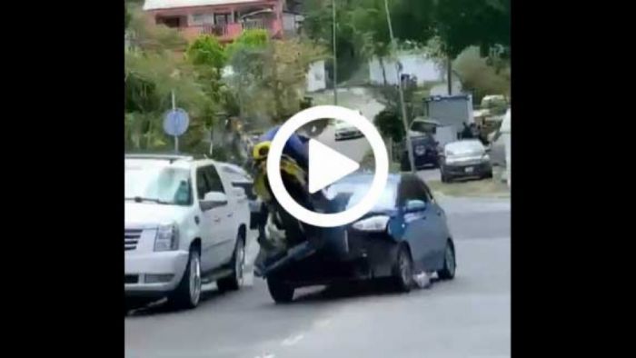 VIDEO: Μετωπική με αυτοκίνητο μετά από σούζα