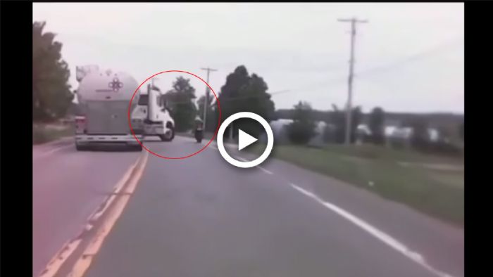 VIDEO: Απίστευτη τύχη ή μεγαλειώδης βλακεία; VIDEO: Απίστευτη τύχη ή μεγαλειώδης βλακεία;