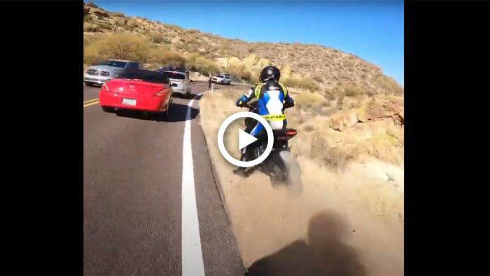 VIDEO: Γλίτωσαν την συντριβή στο τσακ! VIDEO: Γλίτωσαν την συντριβή στο τσακ!