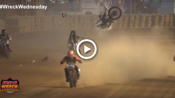 VIDEO: Μοτοσυκλέτα flat-track κόβεται στα δύο! VIDEO: Μοτοσυκλέτα flat-track κόβεται στα δύο!