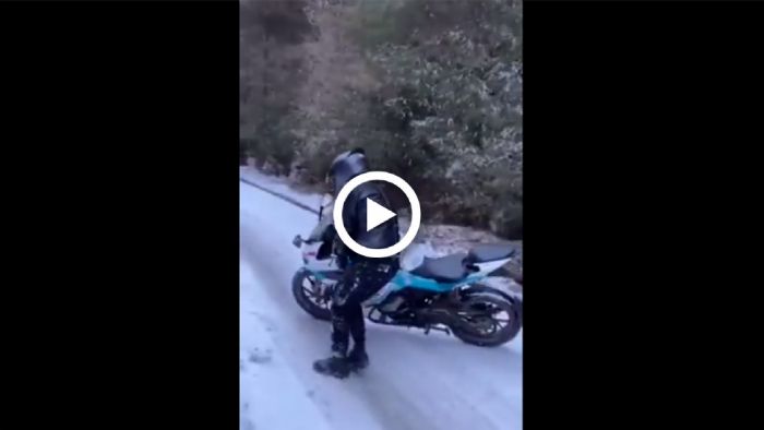 VIDEO: Η τούμπα στο χιόνι... δεν σώζεται! VIDEO: Η τούμπα στο χιόνι... δεν σώζεται!