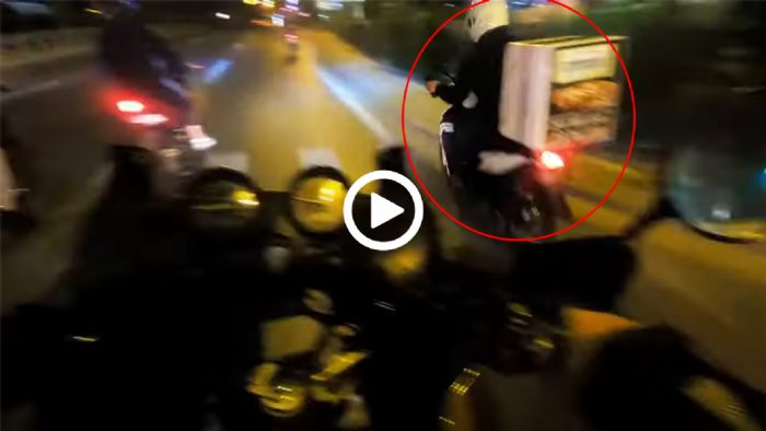 VIDEO: Ντελιβεράς προσπερνά επικίνδυνα και με φόρα, από δεξιά VIDEO: Ντελιβεράς προσπερνά επικίνδυνα και με φόρα, από δεξιά