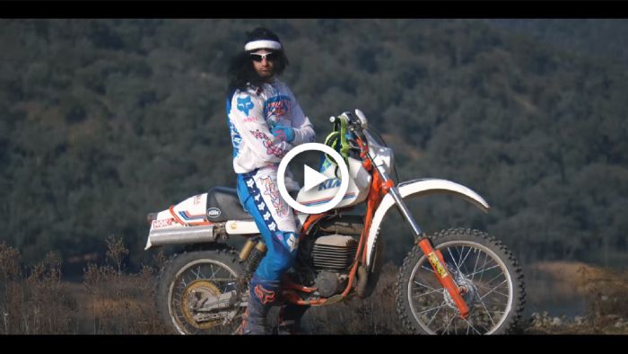 Όταν έχεις παλιό enduro και σε πιάνουν τα 80s Όταν έχεις παλιό enduro και σε πιάνουν τα 80s
